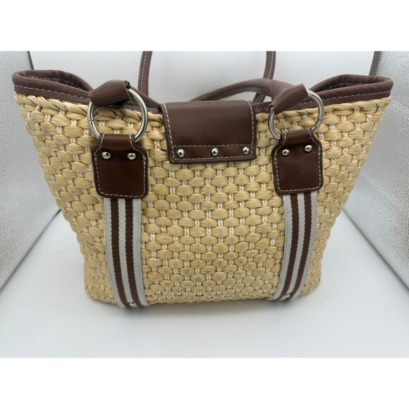 Chaps Basket weave hand bag - Picture 2 of 8